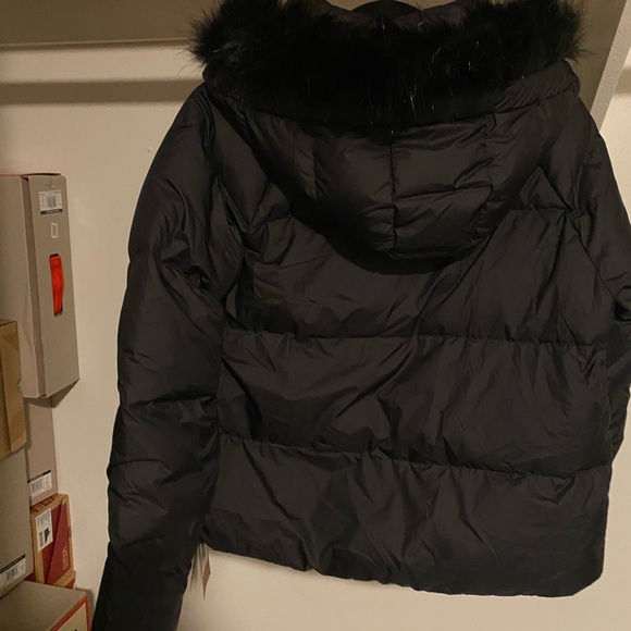 Brand new puffer jacket - Picture 5 of 6